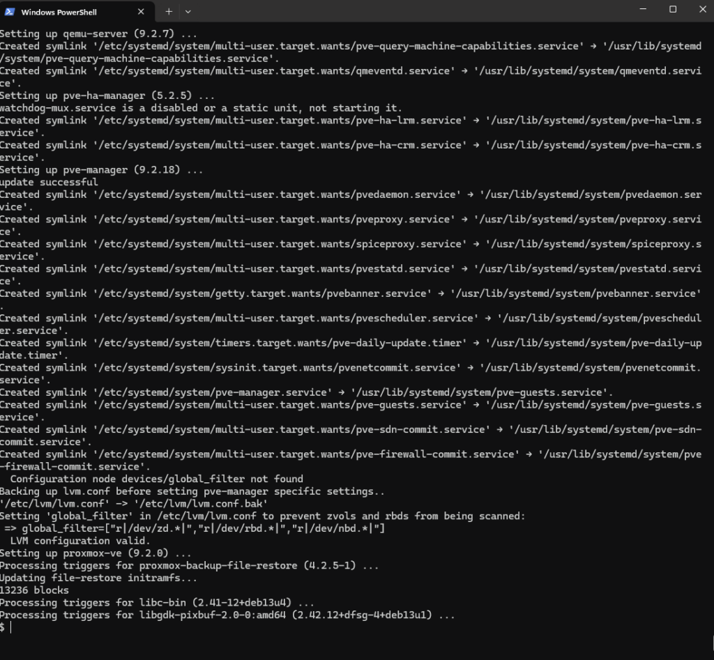Fin de l'installation avec la configuration de pve-manager et de proxmox-ve