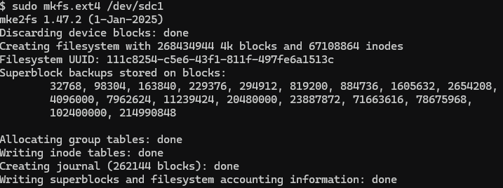 Formatage de la partition sdc1 en ext4 avec mkfs.ext4 et affichage de l'UUID du système de fichiers